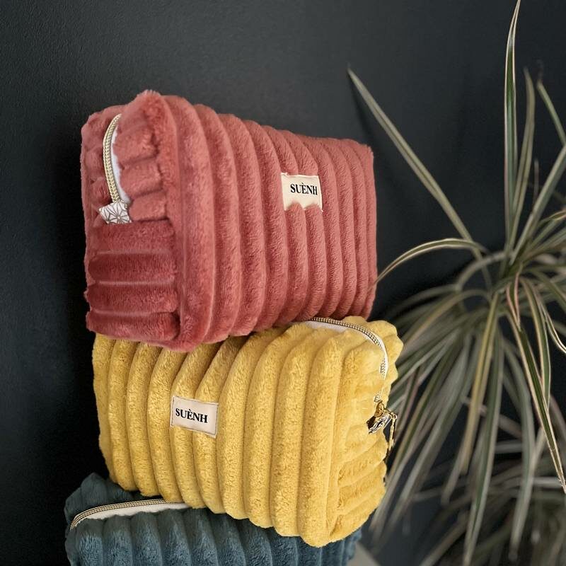les-3-Trousse.jpg les-3-Trousse.jpg